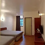 Hotel Chua Gin